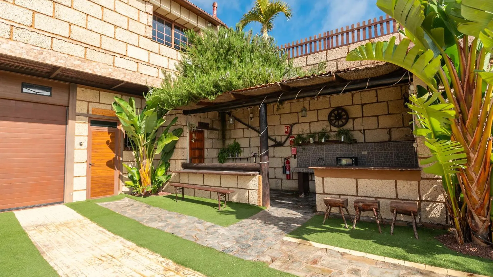 Placentera Cueva Con Piscina Privada Arafo