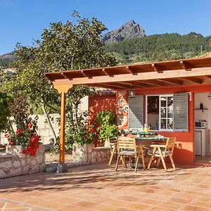 Mountain Getaway For Hikers 2 Ferienhaus